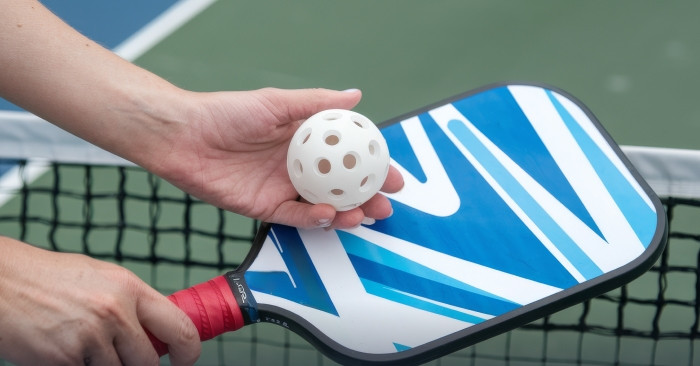 Người dùng mua hơn 1,4 triệu cây vợt pickleball trên các sàn thương mại điện tử