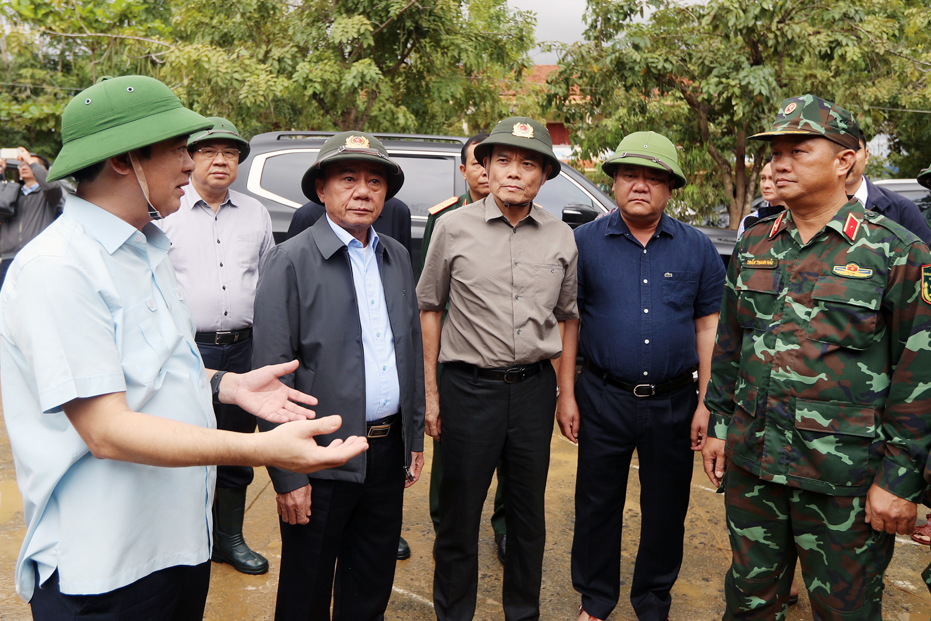 Thuong truc Ban Bi thu IMG_4772.jpg