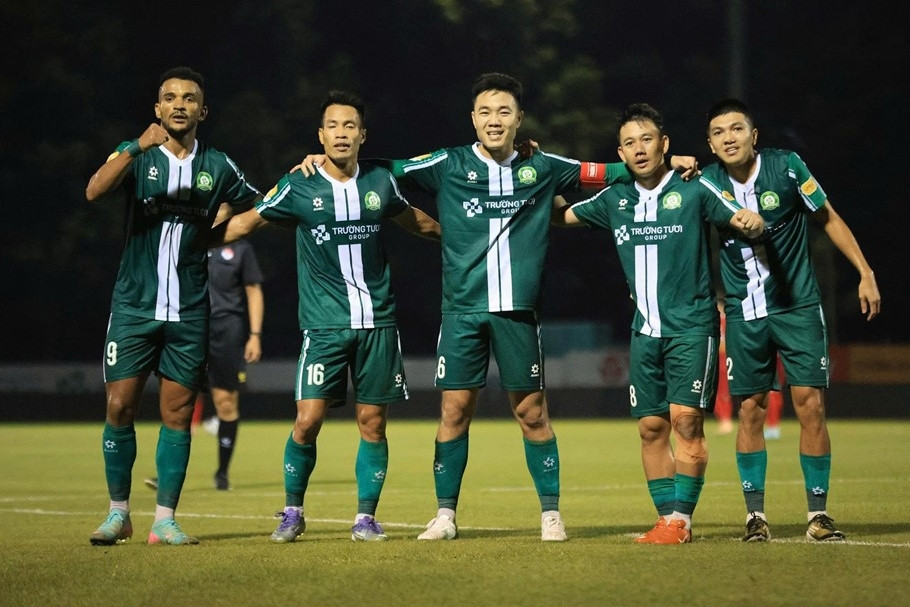 Minh Vương ghi siêu phẩm, Đồng Nai loại Hà Tĩnh khỏi Cúp Quốc gia