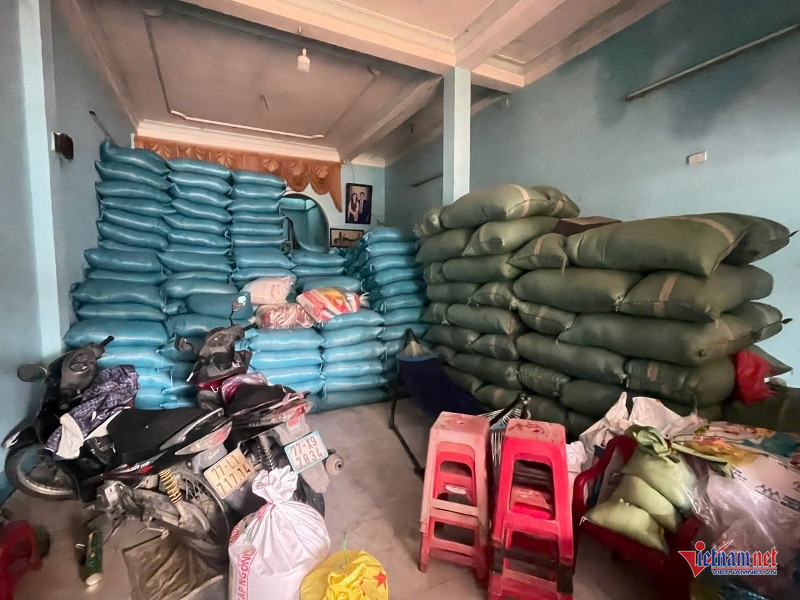 W-Khốn đốn sau lũ 1.jpg