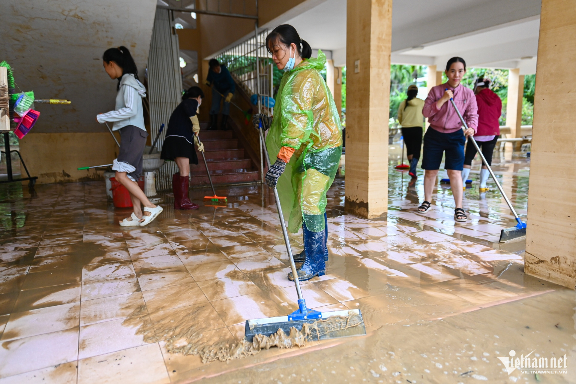 W-ngập lụt nha trang 3.jpg