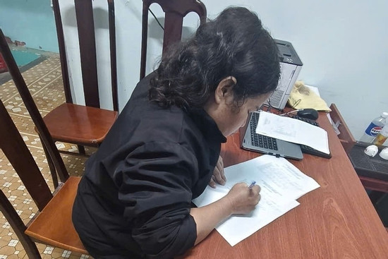 Bản tin chiều 23/11: Công an Đắk Lắk xử lý 52 trường hợp thông tin sai về mưa lũ Bản tin chiều 23/11: Công an Đắk Lắk xử lý 52 trường hợp thông tin sai về mưa lũ