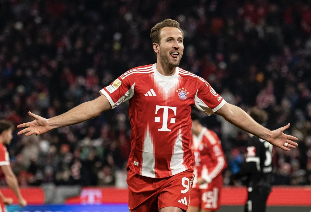 Bị chọc giận, Bayern Munich vùng lên ghi liền 6 bàn vào lưới Freiburg