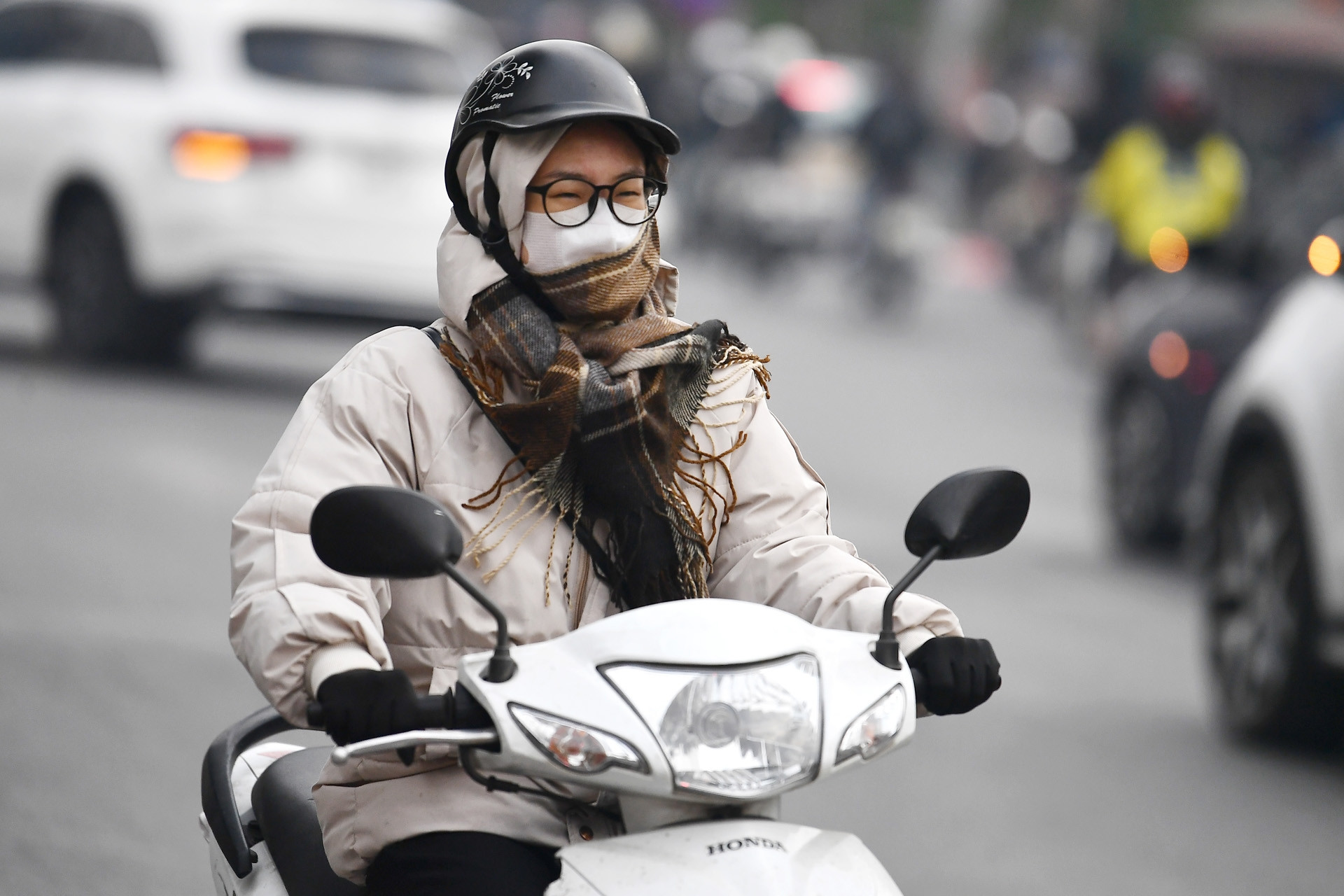 Không khí lạnh tăng cường: Miền Bắc có nơi dưới 10 độ, Huế - Gia Lai lại mưa lớn