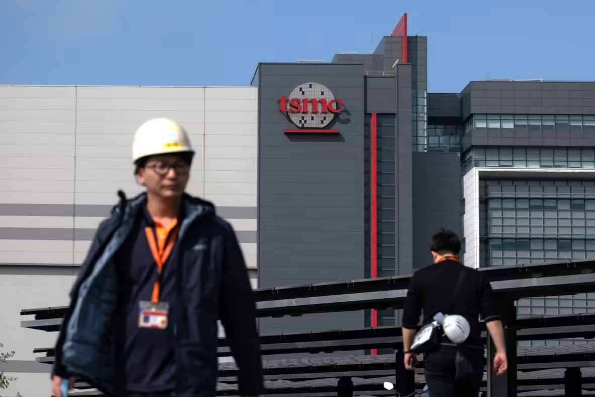 Kỹ sư bán dẫn được săn đón, có nơi thưởng tới 1.500% lương cơ bản