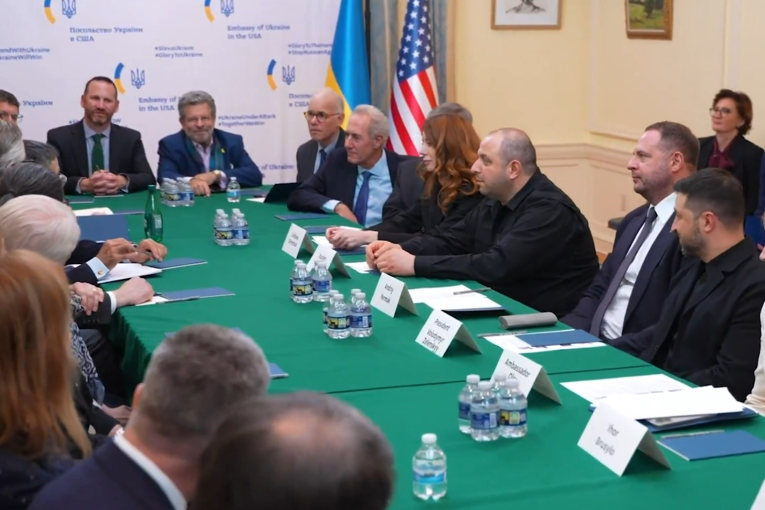 Mỹ-EU-Ukraine họp bàn về kế hoạch hòa bình, ông Trump rút ngắn hạn chót cho Kiev