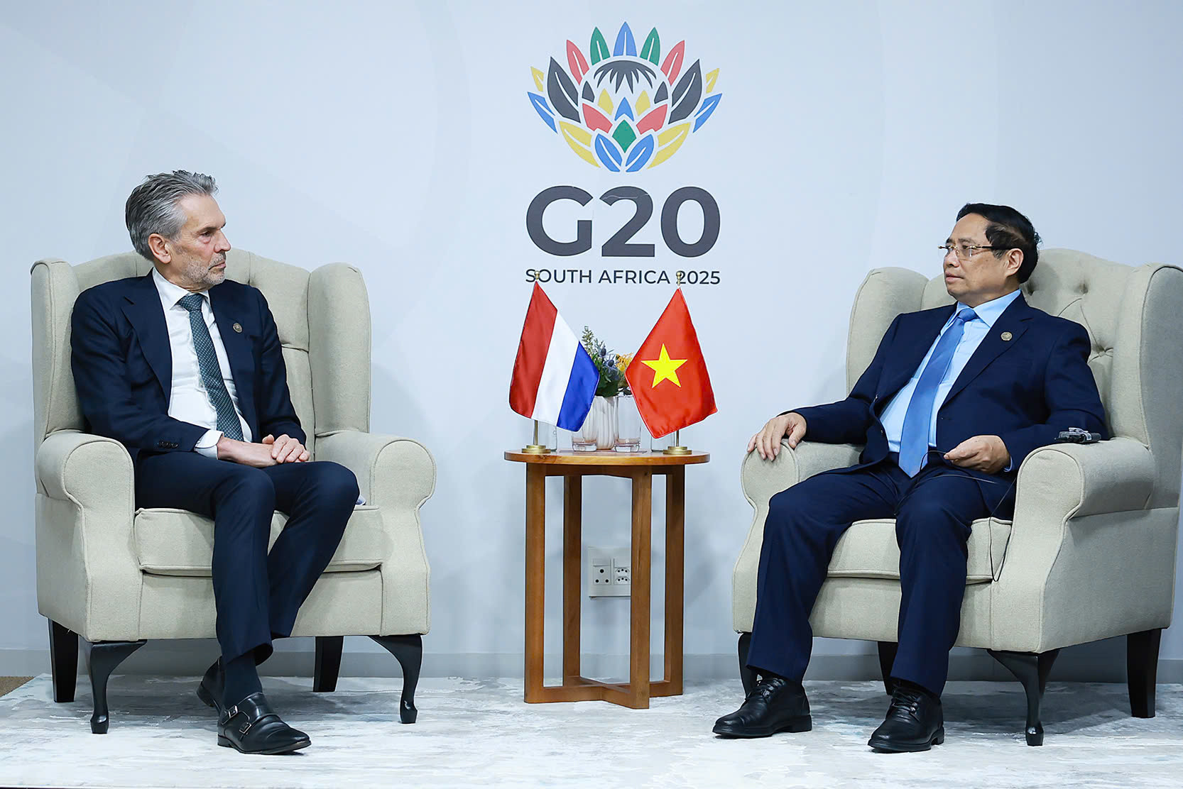 phap 1 17638845856291885419627.jpg