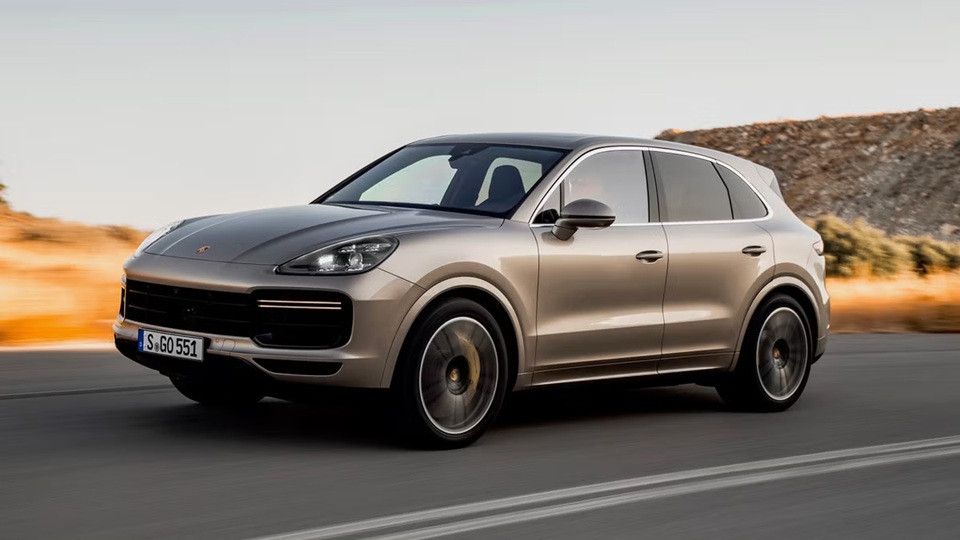 porsche cayenne 1.jpg