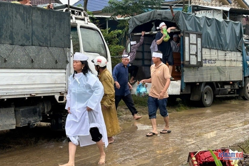 Rốn lũ Hòa Thịnh: Một thôn 7 người chết, có cả cặp vợ chồng ở lại trông đàn bò