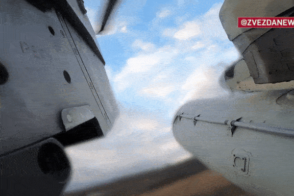 Video trực thăng 'Cá sấu' của Nga bắn cháy xe bọc thép Ukraine ở tiền tuyến