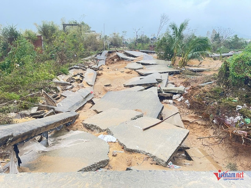 W-Hiện trường tan hoang 1.jpg