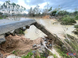 W-Hiện trường tan hoang 10.jpg