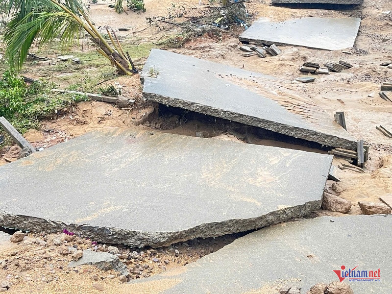 W-Hiện trường tan hoang 3.jpg