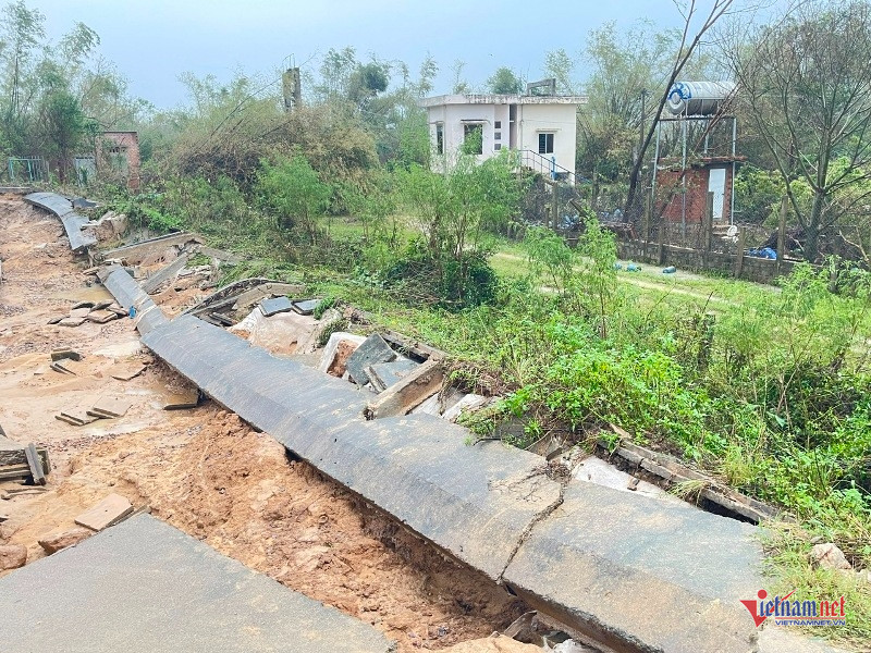 W-Hiện trường tan hoang 5.jpg