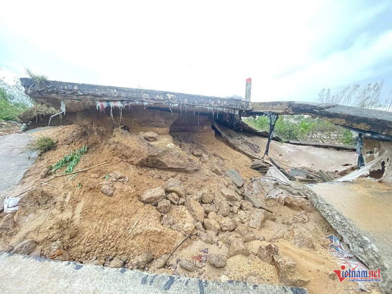 W-Hiện trường tan hoang 6.jpg