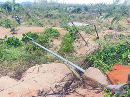 W-Hiện trường tan hoang 9.jpg