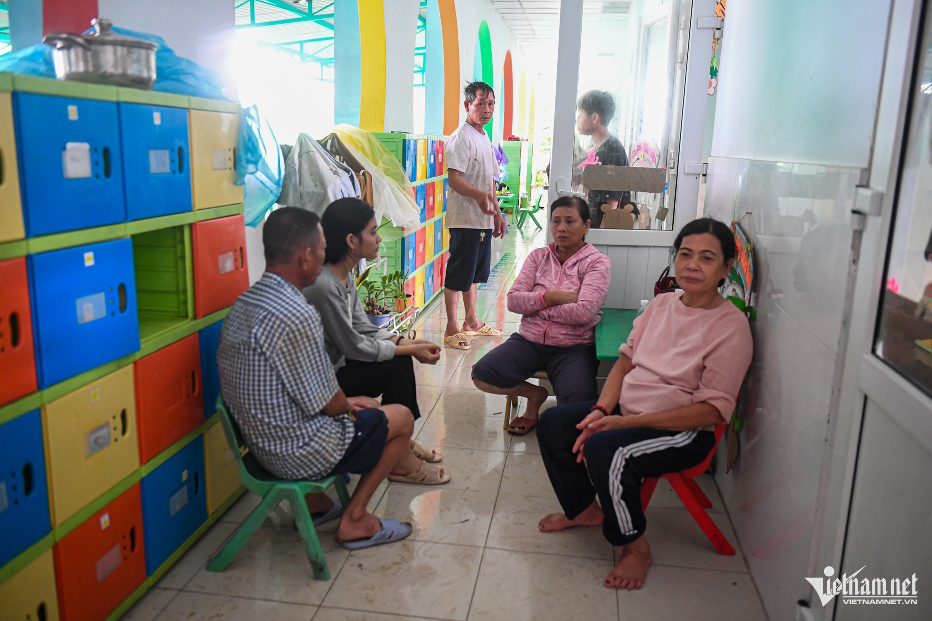 Box https://static-images.vnncdn.net/vps_images_publish/000001/000003/2025/11/23/w-ngap-lut-nha-trang-16-1413.jpg