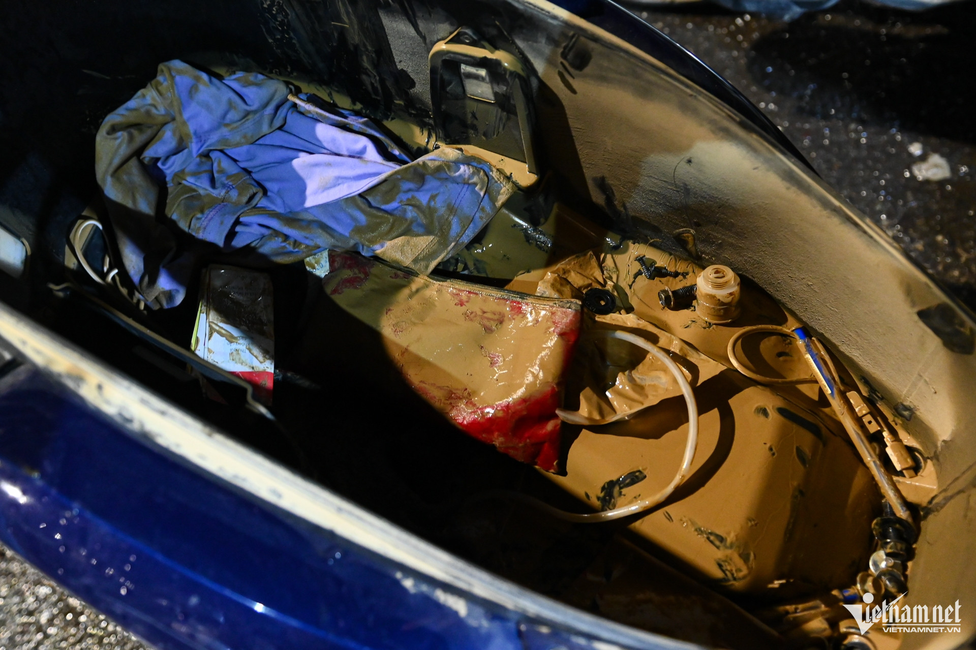 W-ngập lụt nha trang, sửa xe 11.jpg