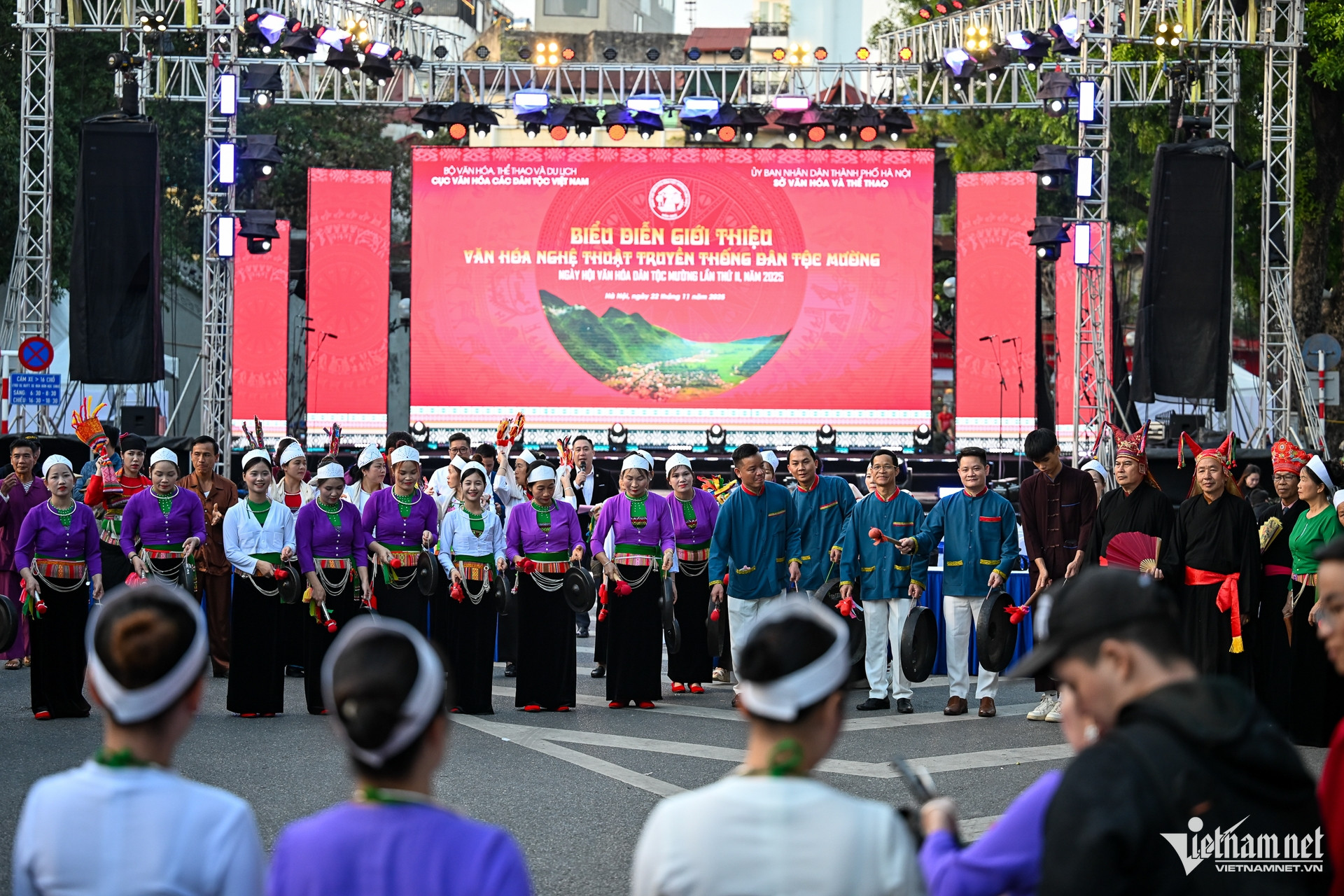 W-Văn hóa dân tộc Mường_ (1).jpg