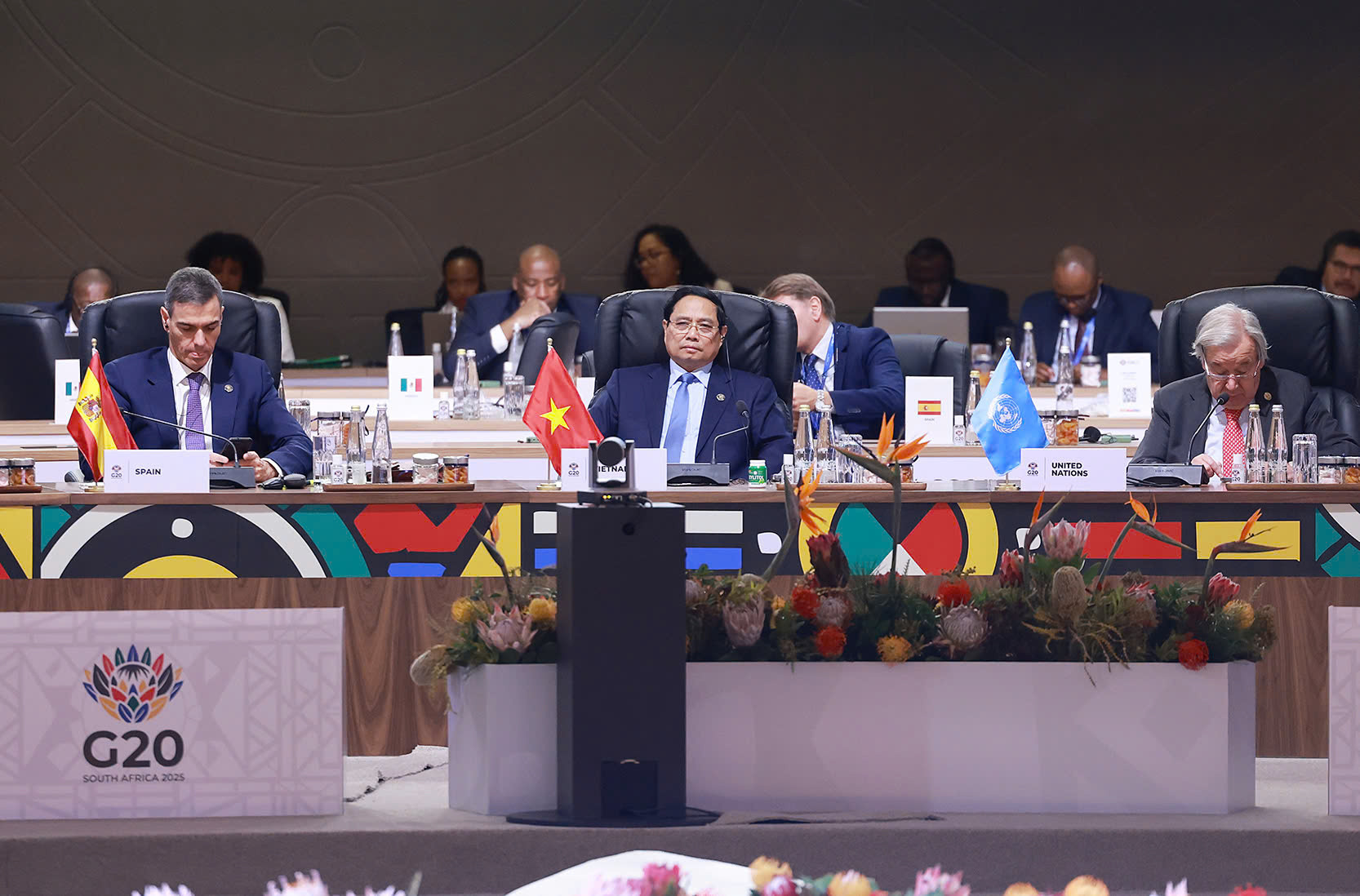 z72547058901898ce7ac284182e875774d8a131d18d393 1763899210744323732483.jpg