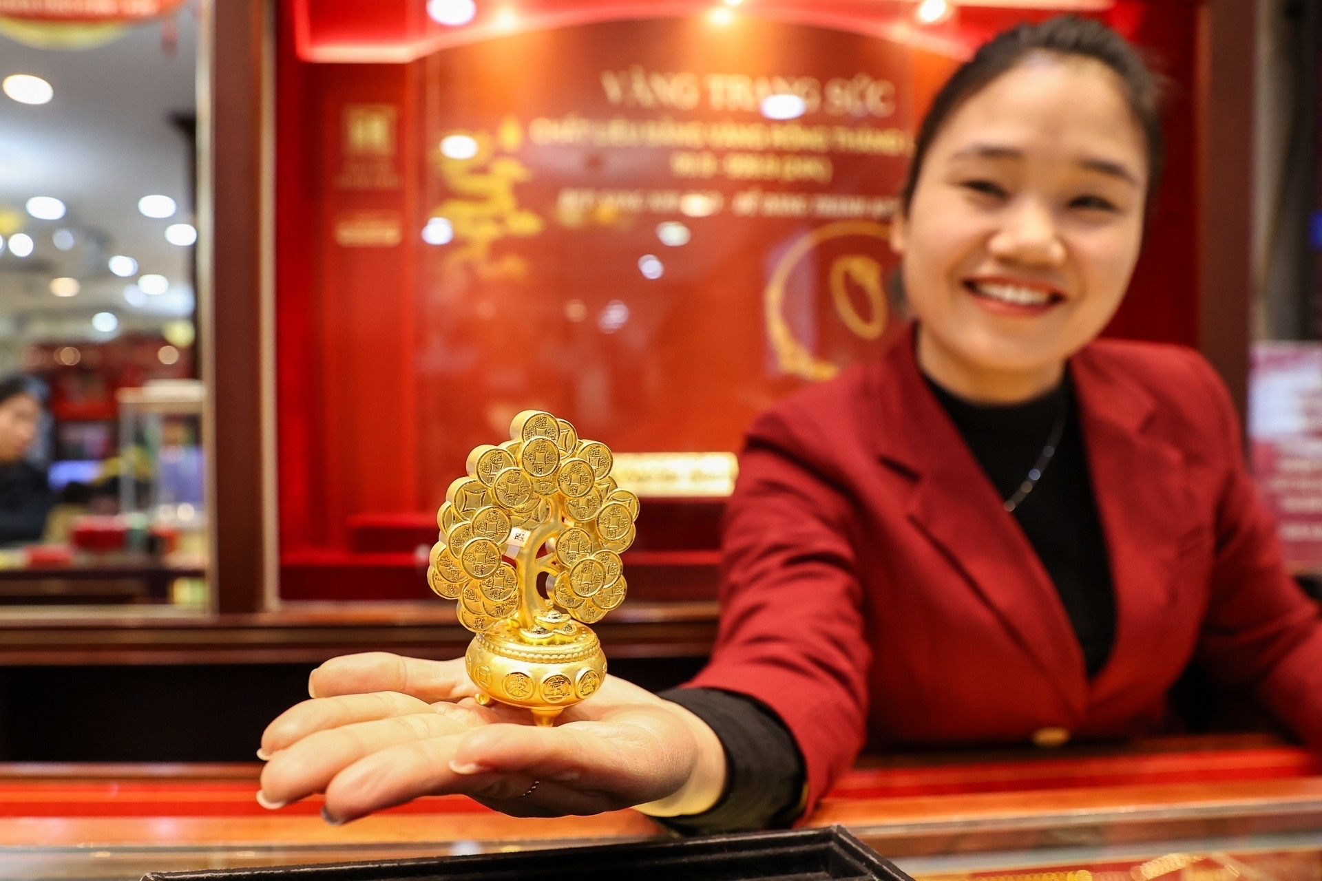 Giá vàng hôm nay 25/11/2025: Kết phiên SJC bật tăng tới 2,5 triệu đồng/lượng