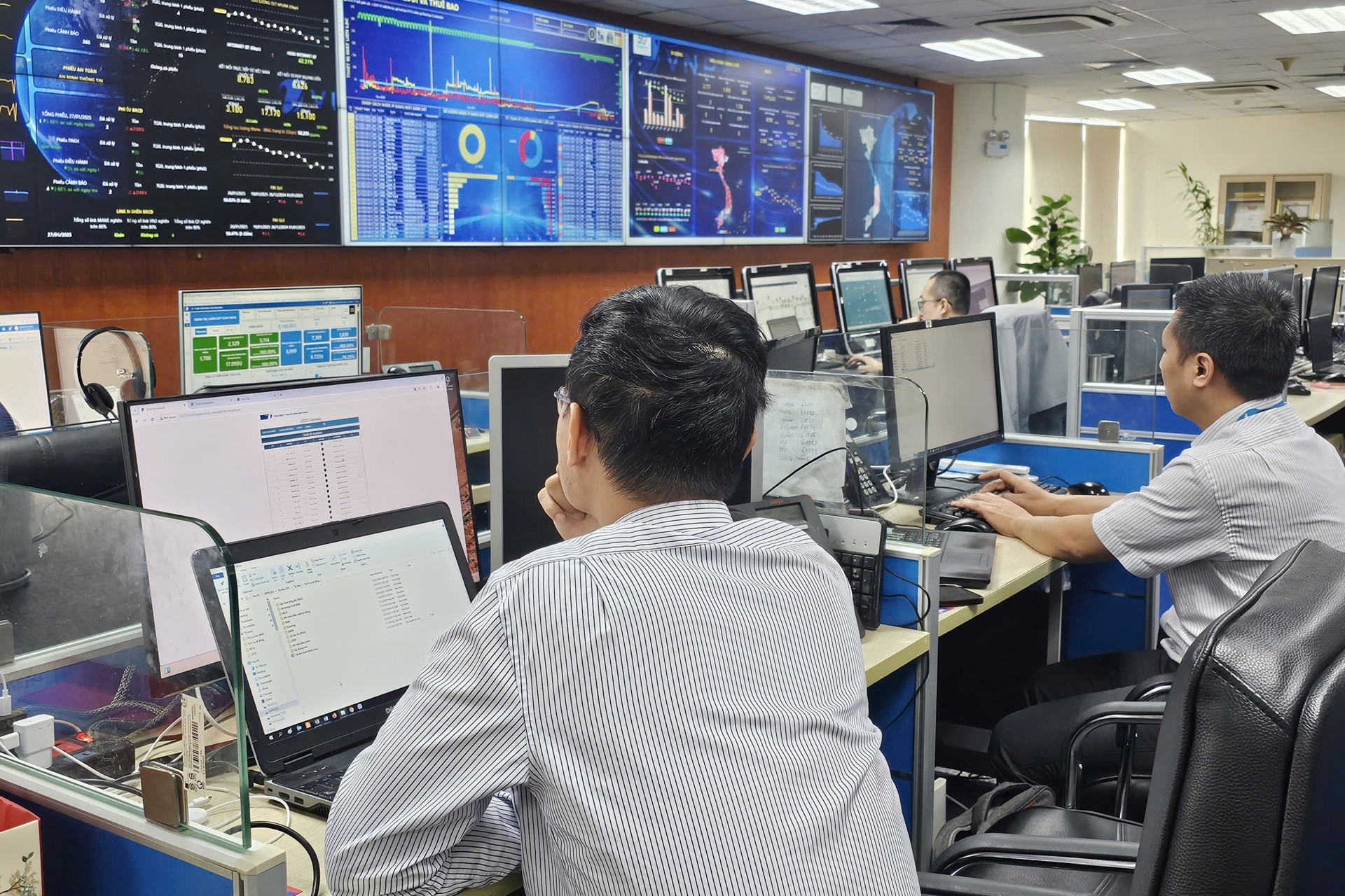 Đầu tư vào con người, nhân sự là 