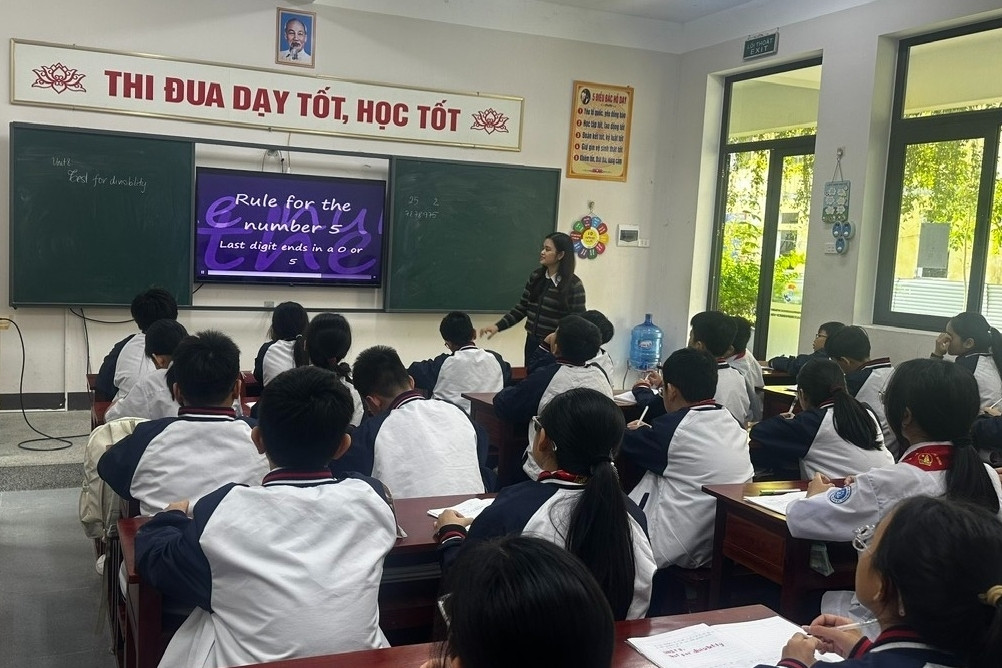 Ngôi trường ở Hà Tĩnh dạy Toán bằng tiếng Anh cho toàn bộ học sinh