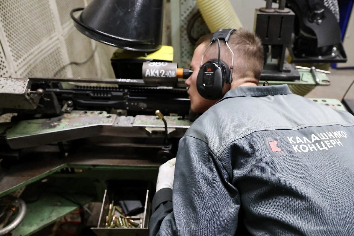 Súng trường bắn tỉa Chukavin 1.jpg