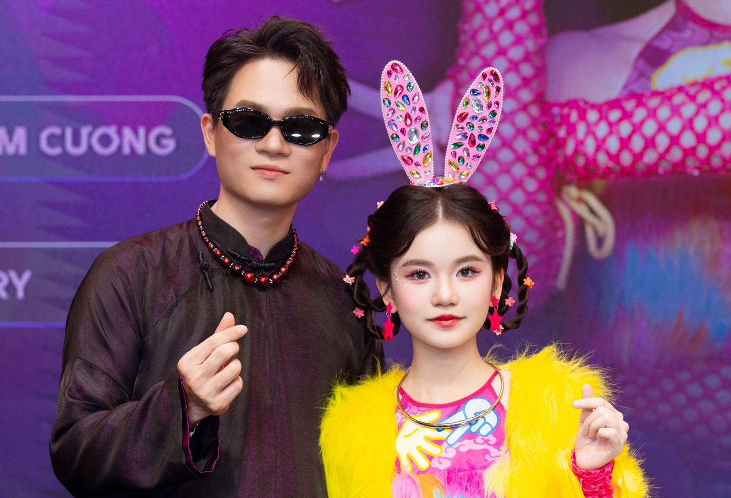 Tuấn Cry &apos;Bắc Bling&apos; bất ngờ kết hợp với cô bé 13 tuổi giành 15 huy chương Vàng