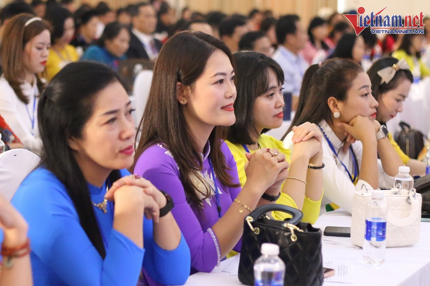 Tuyển giáo viên nên giao quyền cho trường, xã và sở chỉ tham gia giám sát