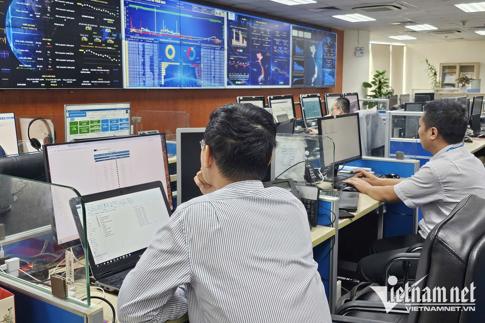 W-he thong giam sat MobiFone 2.jpg