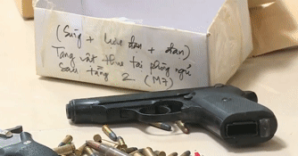 Bản tin chiều 25/11:Cảnh sát ném lựu đạn khói, vây bắt nhóm buôn ma túy ở Hà Nội