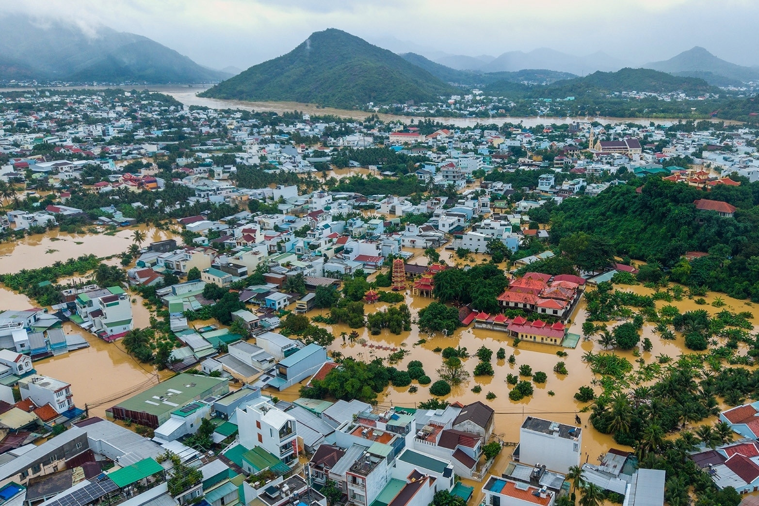 Bão lũ bất thường: 409 người chết và mất tích, thiệt hại hơn 85.000 tỷ đồng