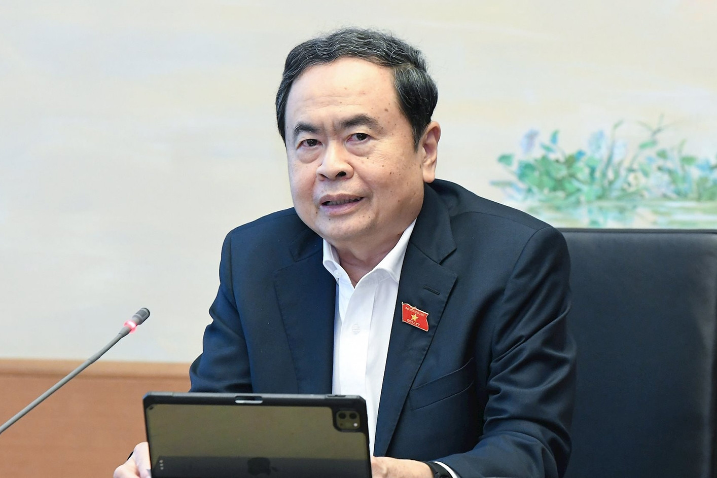 Chủ tịch Quốc hội: Người dân phấn khởi vì không phải chuyển viện, chuyển tuyến