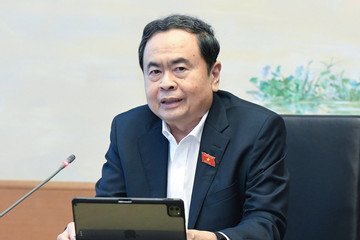 Chủ tịch Quốc hội: Người dân phấn khởi vì không phải chuyển viện, chuyển tuyến