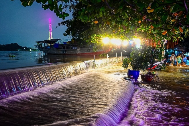 Hồ Dầu Tiếng xả nước liên tục 7 ngày, cảnh báo ngập vùng hạ du sông Sài Gòn