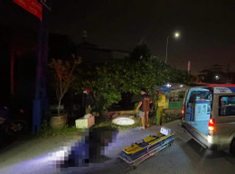 Nam thanh niên 30 tuổi bị đâm gục trước cổng làng trong đêm.jpg