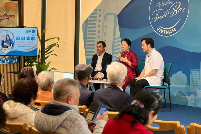 Người cao tuổi học cách phòng ngừa tai biến, kết nối và đồng hành cùng con cháu