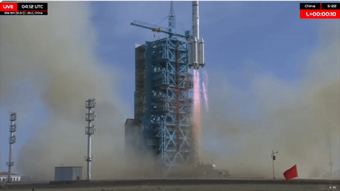 Trung Quốc khẩn cấp phóng tàu vũ trụ