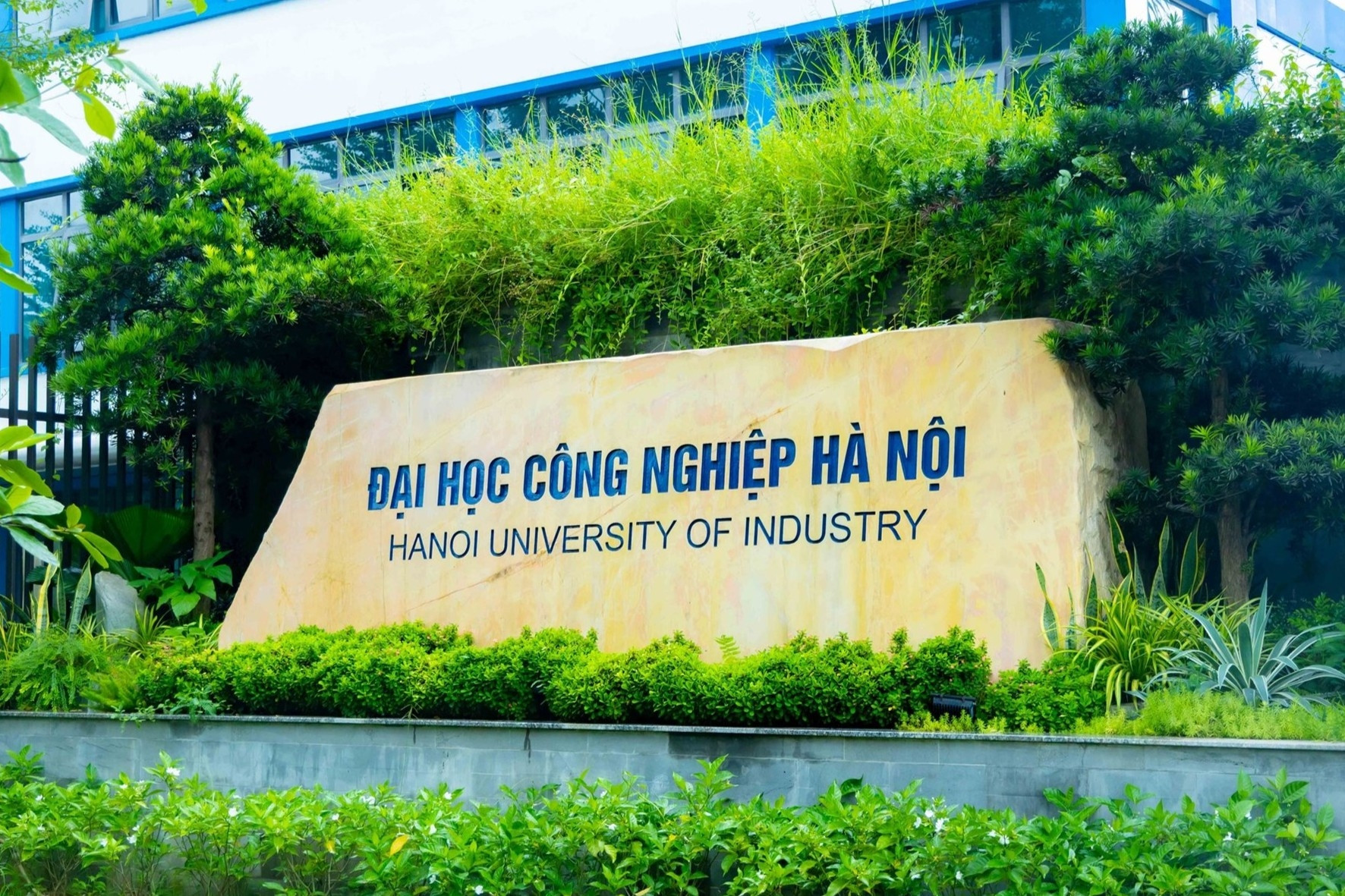 Trường ĐH Công nghiệp Hà Nội chuyển thành Đại học Công nghiệp Hà Nội