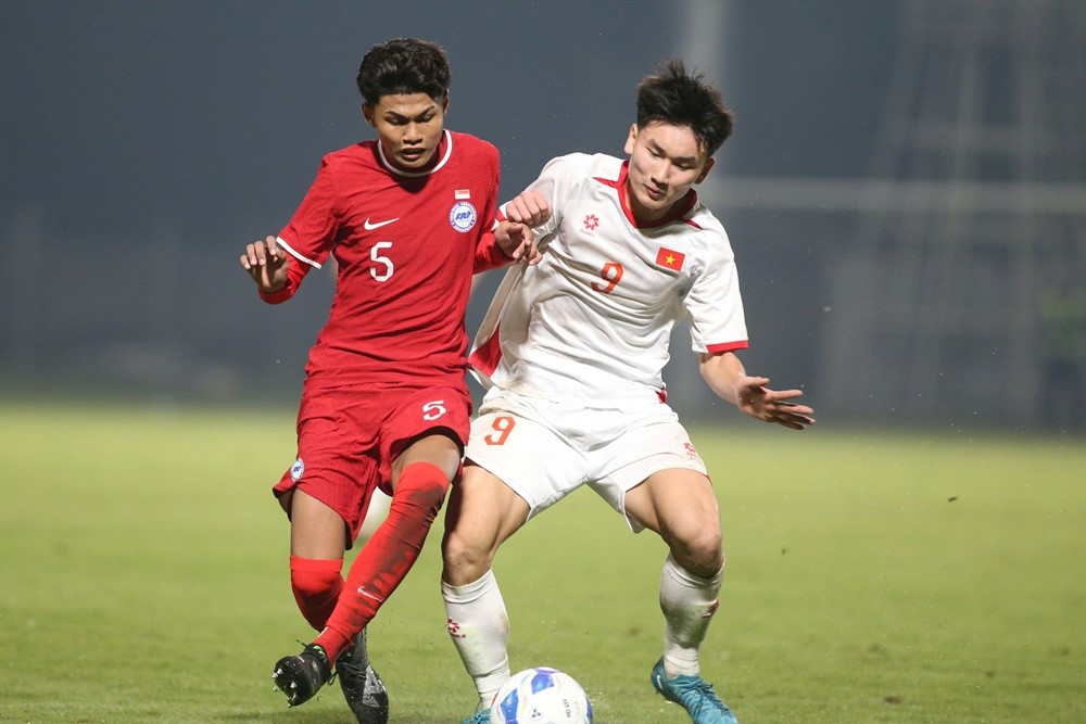 U17 Singapore vất vả đánh bại đội bóng thua U17 Việt Nam 14 bàn