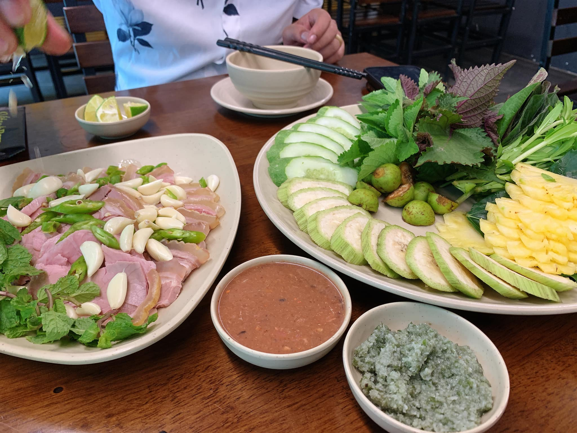 bê thui Cầu Mống Phạm Đức.png