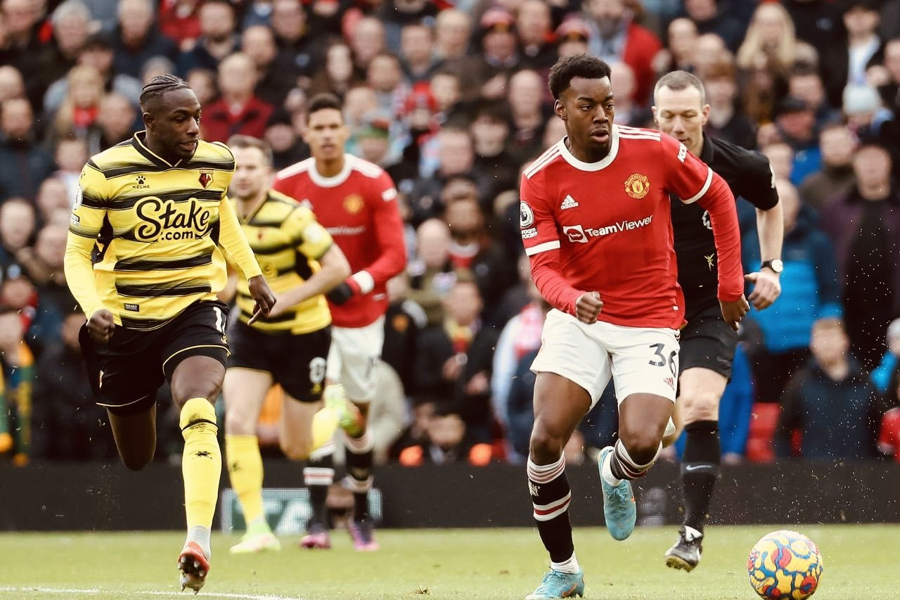 Nếu chốt bản quyền Ngoại hạng Anh, FPT Telecom phải đối mặt 'hệ sinh thái đen' Xoilac, Banhkhuc