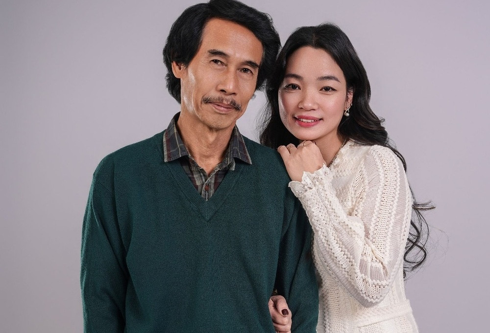 Cuộc sống tròn đầy của diễn viên Phú Đôn bên vợ trẻ kém 25 tuổi