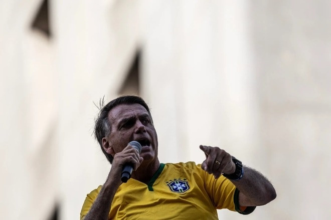 Cựu Tổng thống Brazil bắt đầu thụ án 27 năm tù giam