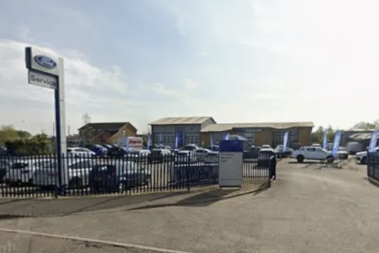 Đại lý Ford lâu năm đột ngột đóng cửa không báo trước, khách hoang mang, bức xúc