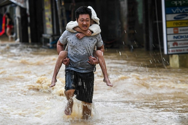 Danh sách bạn đọc tiếp sức cùng VietNamNet ủng hộ đồng bào lũ lụt Nam Trung Bộ