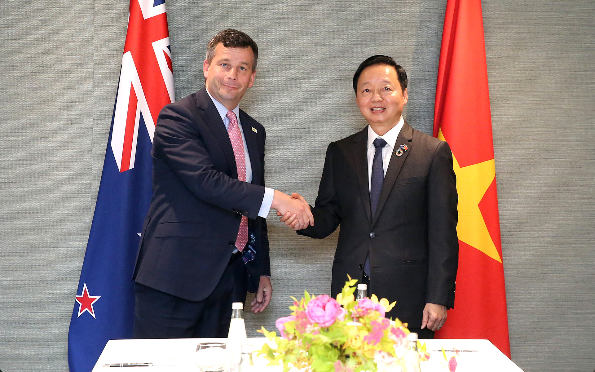 GAP PHO THU TUONG NEW ZEALAND.jpg