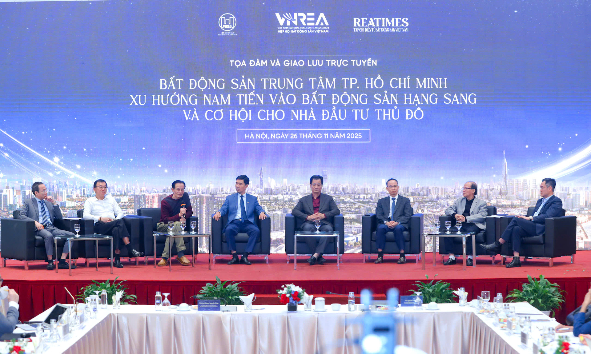 hoi thao bds tphcm vietnamnet.jpeg