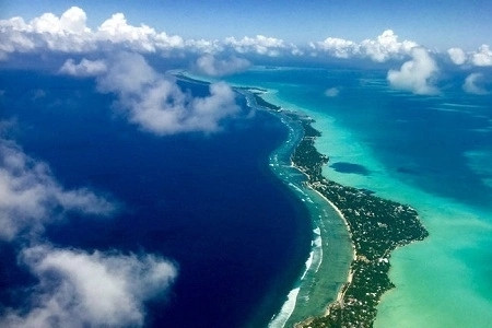 Quốc gia duy nhất nào trên thế giới nằm ở cả 4 bán cầu?